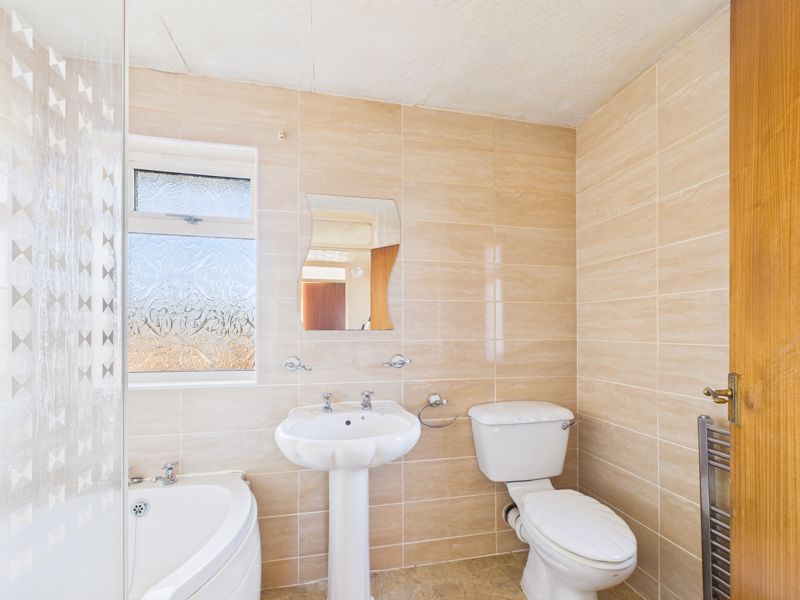 3 bed house for sale in Petersmith Crescent, Ollerton, NG22 8