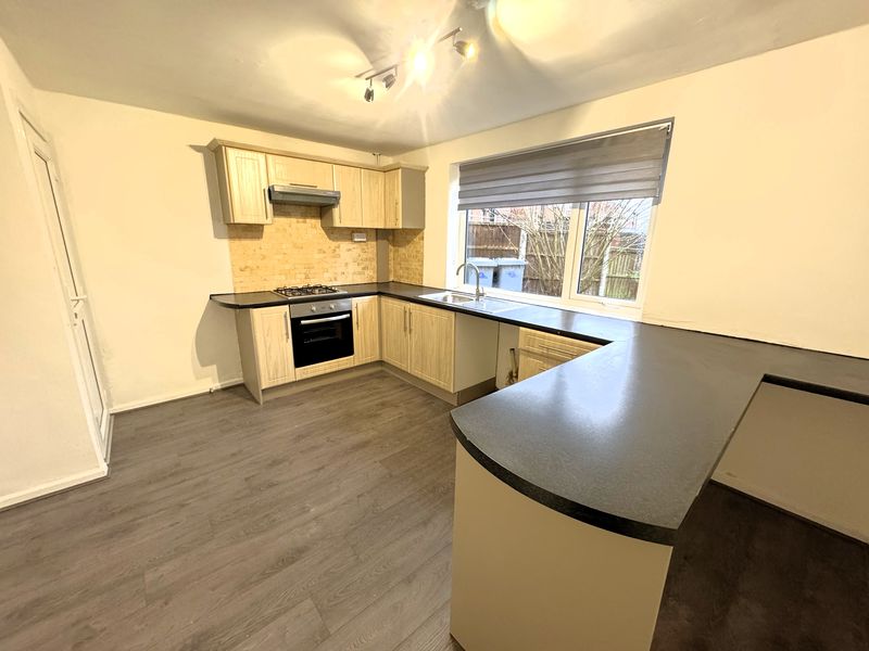 3 bed house to rent in Breck Bank, Ollerton, NG22 4