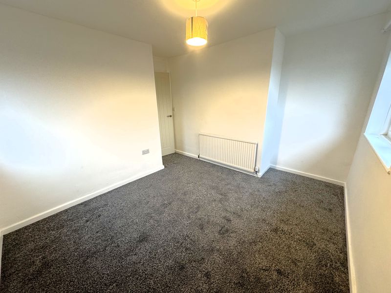 3 bed house to rent in Breck Bank, Ollerton, NG22 6
