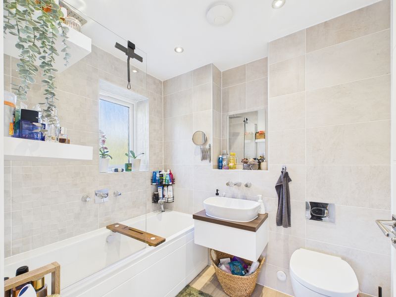 1 bed  for sale in Kingfisher Way, Ollerton, NG22  - Property Image 11