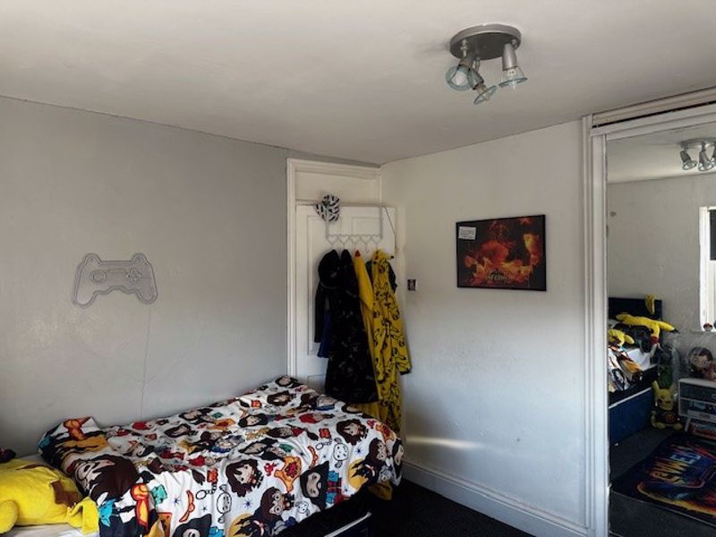 3 bed house for sale in Stuart Avenue, New Ollerton , NG22 8