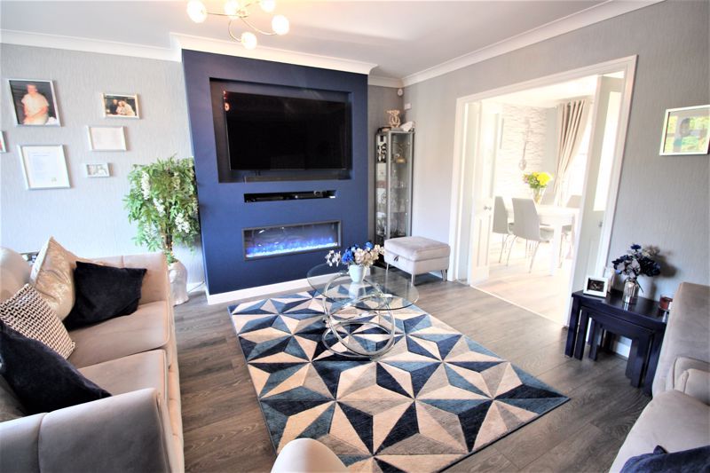 3 bed house for sale in Main Road, Boughton, NG22  - Property Image 3