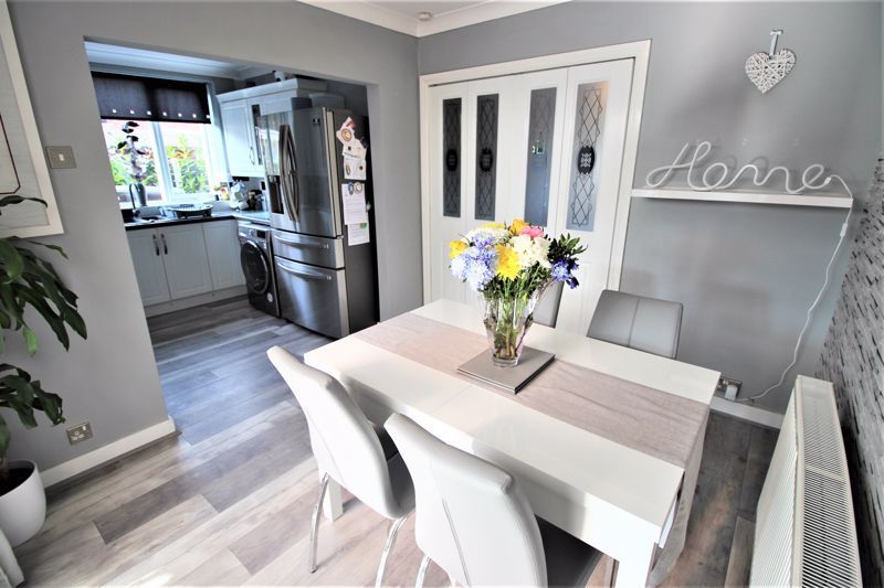 3 bed house for sale in Main Road, Boughton, NG22  - Property Image 8
