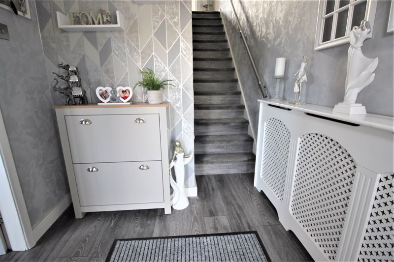 3 bed house for sale in Main Road, Boughton, NG22  - Property Image 10