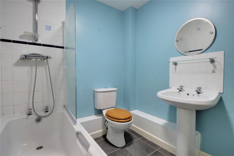 2 bed bungalow to rent in Hazel Road, New Ollerton, NG22  - Property Image 12