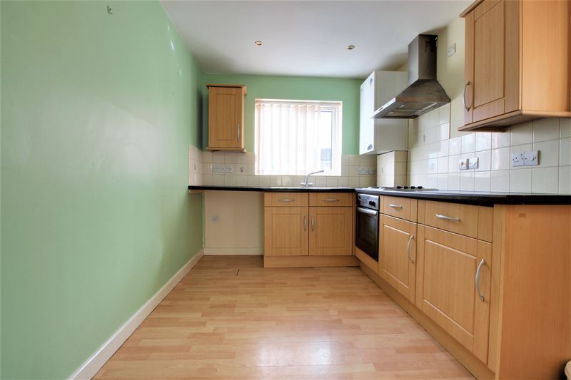 2 bed bungalow to rent in Hazel Road, New Ollerton, NG22  - Property Image 3