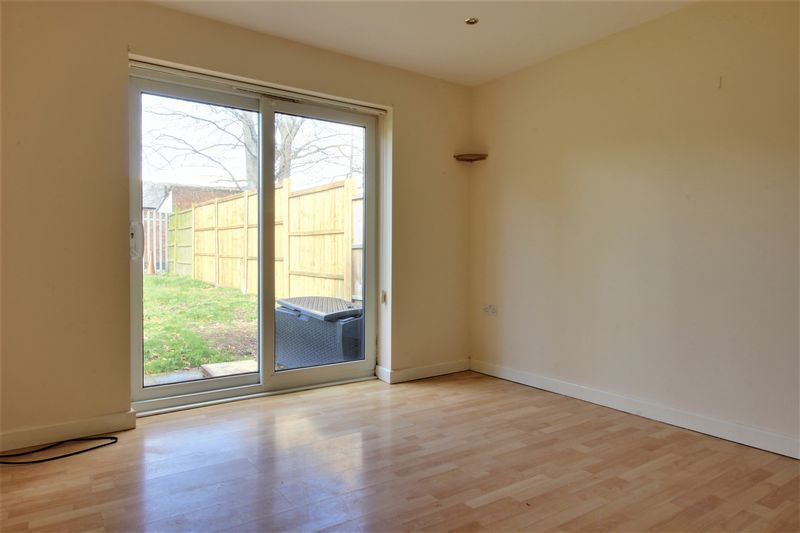 2 bed bungalow to rent in Hazel Road, New Ollerton, NG22  - Property Image 7