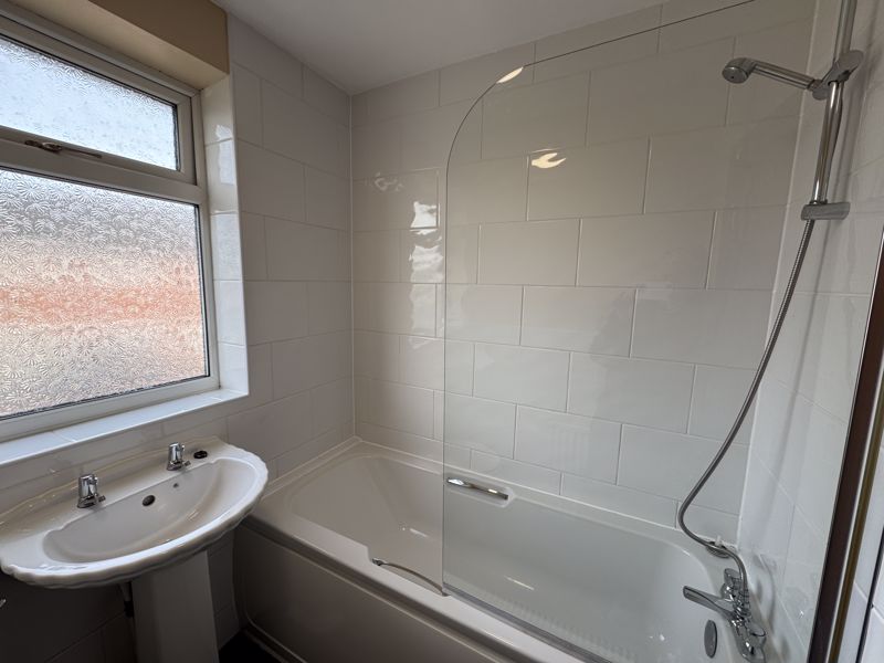 3 bed house to rent in Whinney Lane, Ollerton, NG22 13