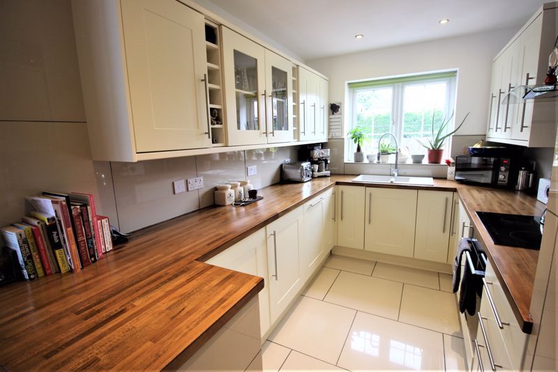 3 bed bungalow for sale in Kingston Drive, Ollerton, NG22  - Property Image 13
