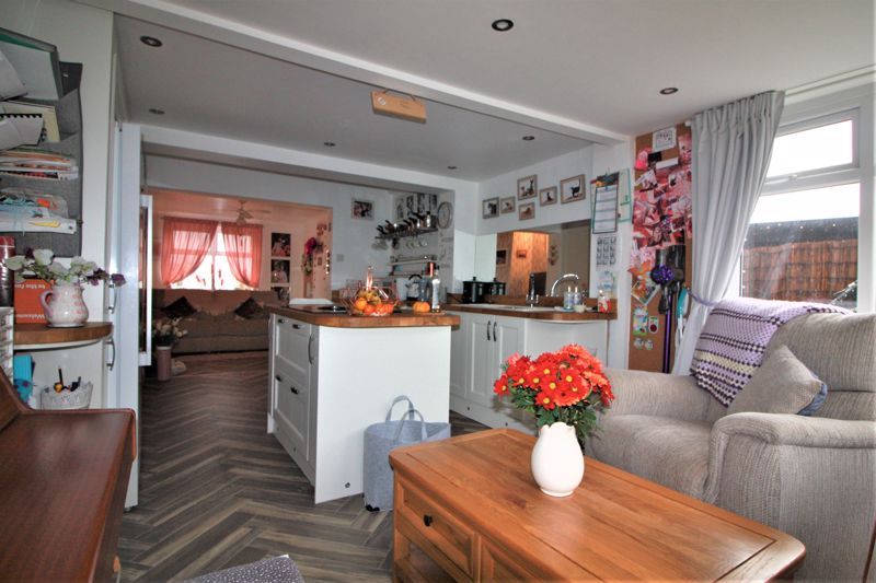 3 bed house for sale in Walesby Lane, Ollerton, NG22 11