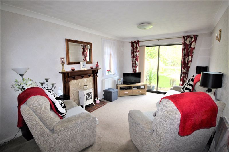 2 bed bungalow for sale in Maypole Road, Wellow, NG22  - Property Image 3