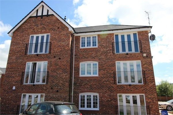 2 bed flat to rent in Goodwill Road, Ollerton, NG22 7