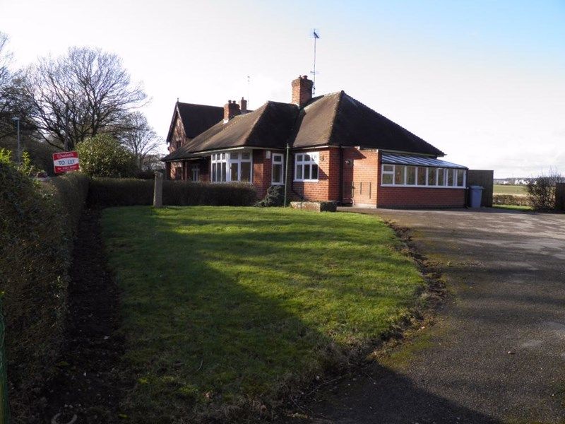 3 bed bungalow to rent in Rufford Lane, Rufford, NG22 1