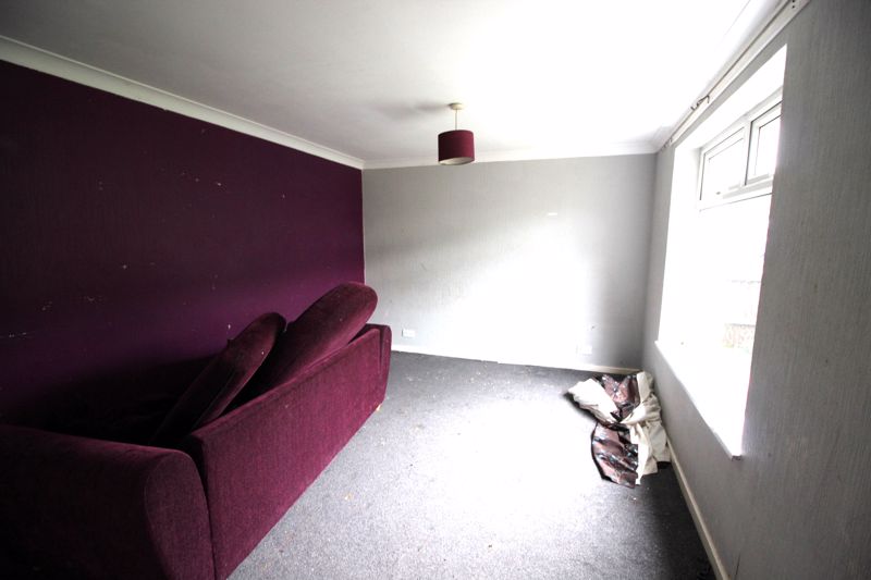 3 bed house for sale in Breck Bank, New Ollerton , NG22  - Property Image 2