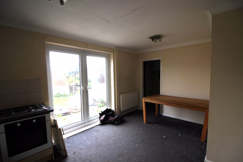 3 bed house for sale in Breck Bank, New Ollerton , NG22  - Property Image 5