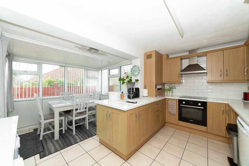 3 bed house for sale in Briar Court, Ollerton , NG22  - Property Image 2
