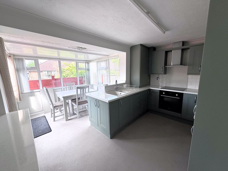 3 bed house for sale in Briar Court, Ollerton , NG22  - Property Image 4