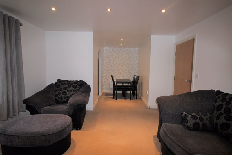 2 bed flat to rent in Trinity Road, Edwinstowe, NG21  - Property Image 4