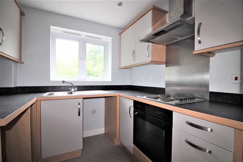 2 bed flat for sale in Trinity Road, Edwinstowe, NG21 9
