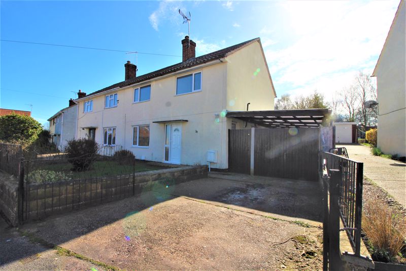 4 bed house for sale in The Markhams, New Ollerton, NG22  - Property Image 1