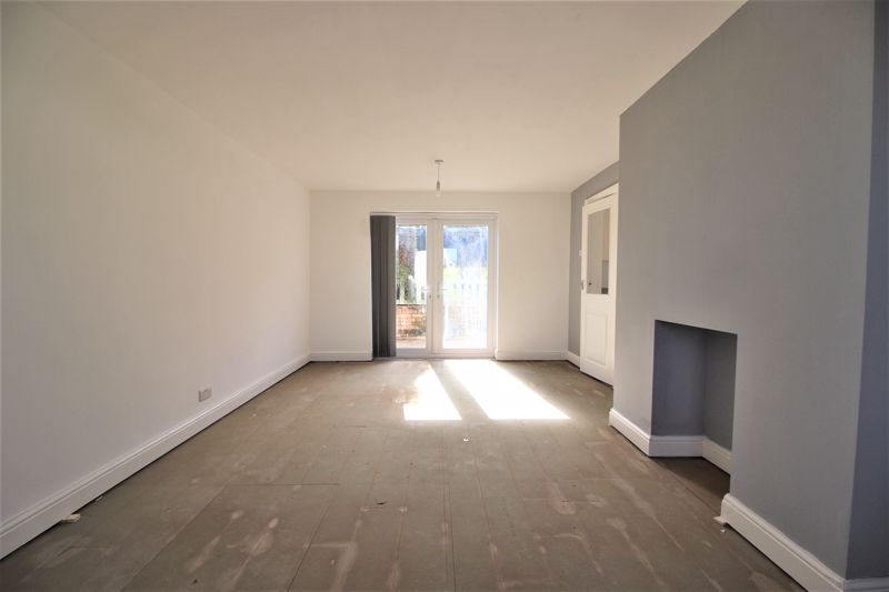 4 bed house for sale in The Markhams, New Ollerton, NG22 18