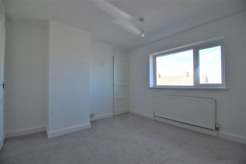 4 bed house for sale in The Markhams, New Ollerton, NG22 5
