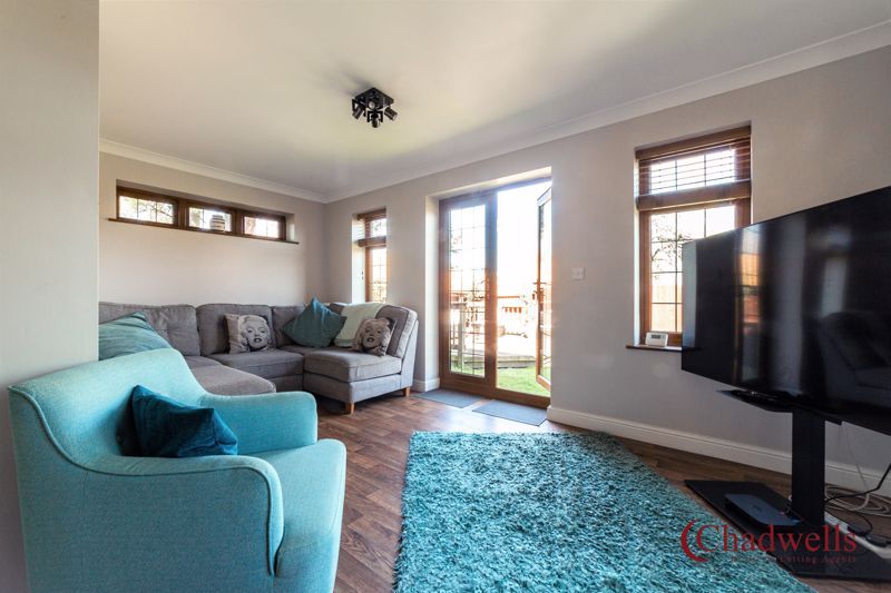 5 bed house for sale in Occupation Lane, Edwinstowe, NG21 6