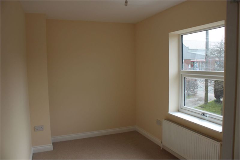 3 bed house to rent in Forest Road, New Ollerton, NG22 5