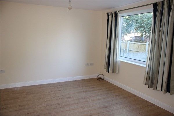 3 bed house to rent in Birkdale Avenue, NEWARK, NG22 5
