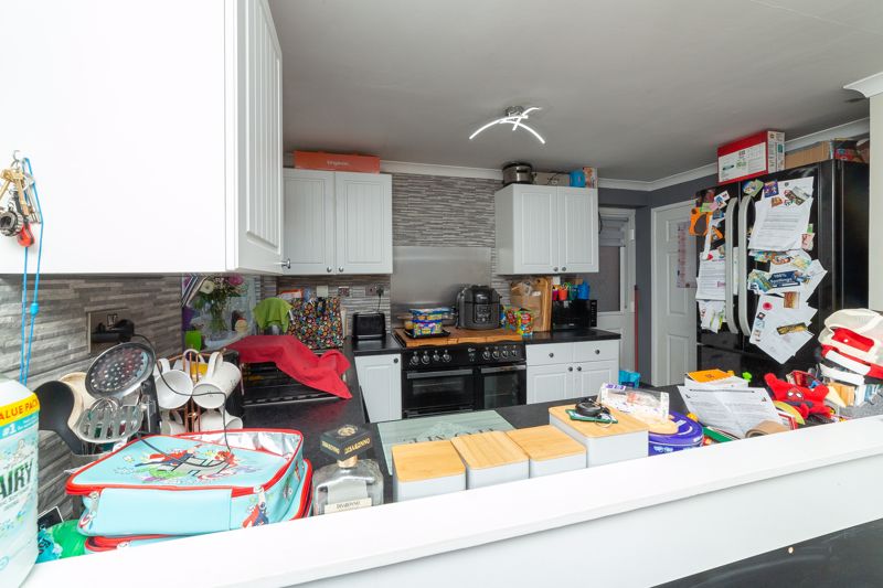 3 bed house for sale in Church View, Ollerton, NG22 4