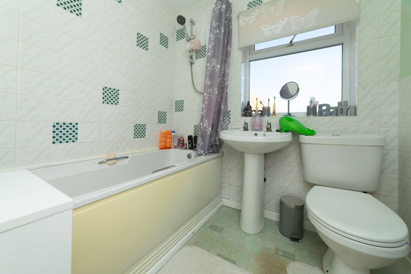 3 bed house for sale in Church View, Ollerton, NG22 10