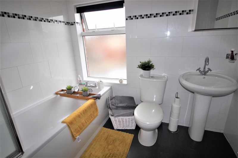 3 bed house to rent in Sycamore Road, New Ollerton, NG22  - Property Image 11