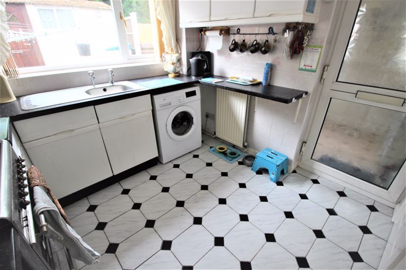 3 bed house for sale in Maltkiln Close, Ollerton, NG22 5