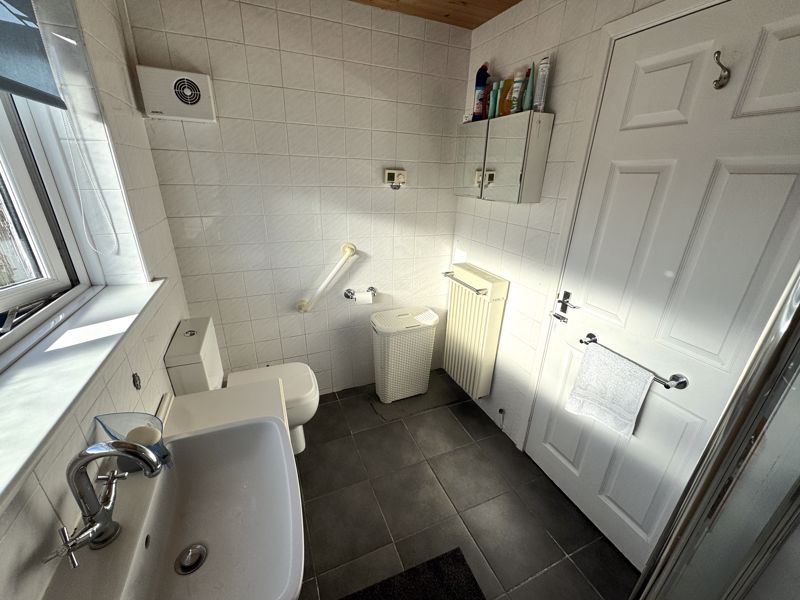 3 bed house for sale in Beardsley Road, Edwinstowe, NG21  - Property Image 12
