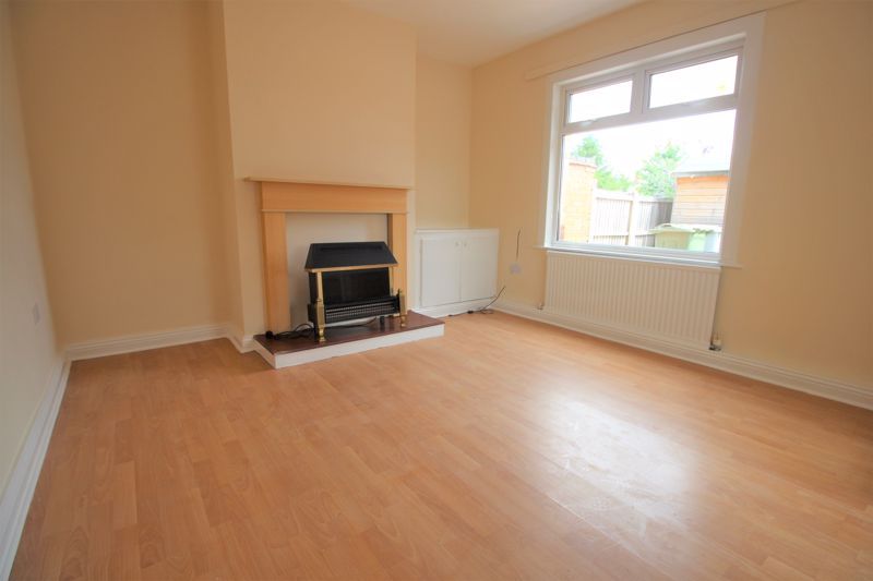 3 bed house to rent in Sherwood Drive, Ollerton, NG22  - Property Image 3