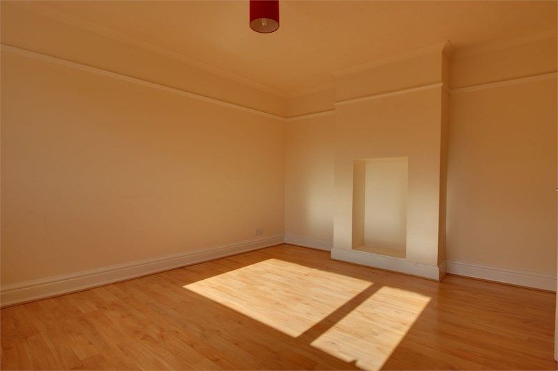 2 bed flat to rent in Pecks Hill, Mansfield, NG18  - Property Image 3