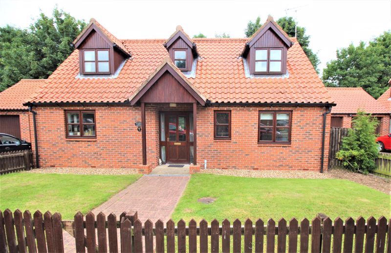 4 bed house for sale in Bowman Place, Wellow, NG22  - Property Image 1