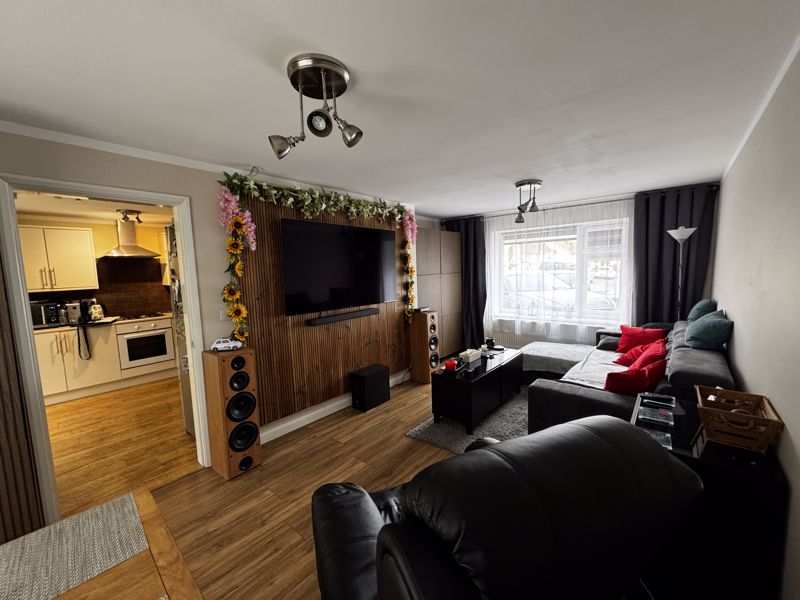 3 bed house for sale in The Markhams, Ollerton, NG22 2