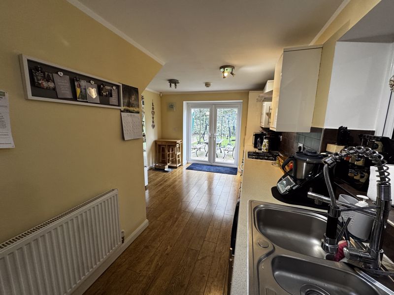 3 bed house for sale in The Markhams, Ollerton, NG22 7