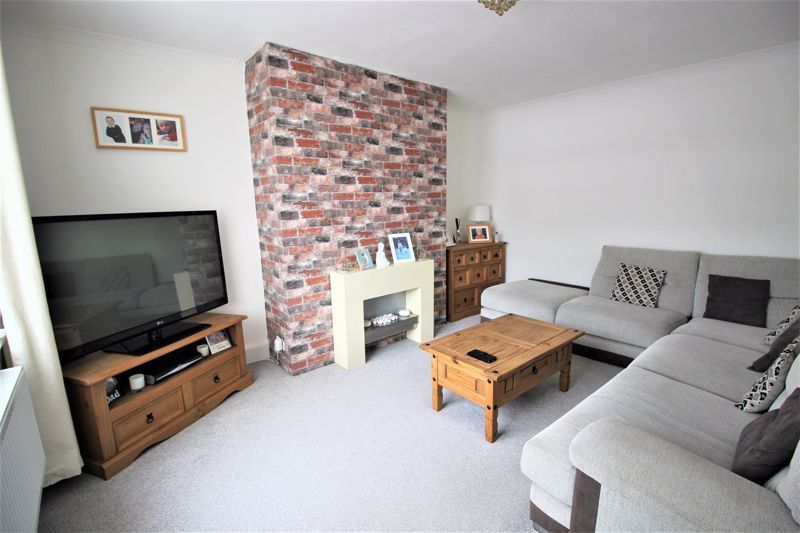 3 bed house for sale in Forest Road, New Ollerton, NG22 2
