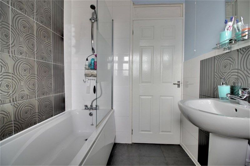 4 bed house to rent in Maid Marian Way, NEWARK, NG22  - Property Image 16