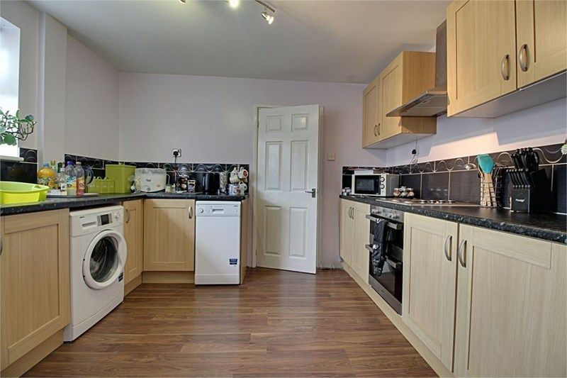 4 bed house to rent in Maid Marian Way, NEWARK, NG22  - Property Image 5