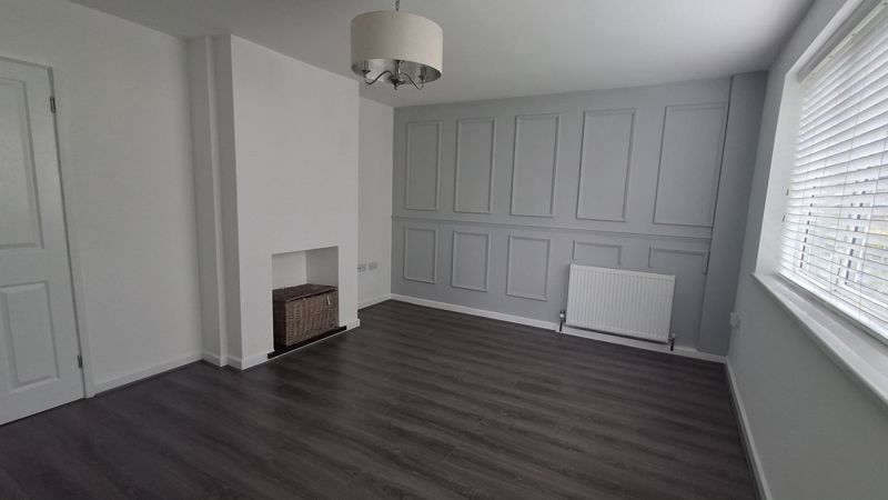 3 bed house to rent in Abbey Road, Edwinstowe, NG21 2