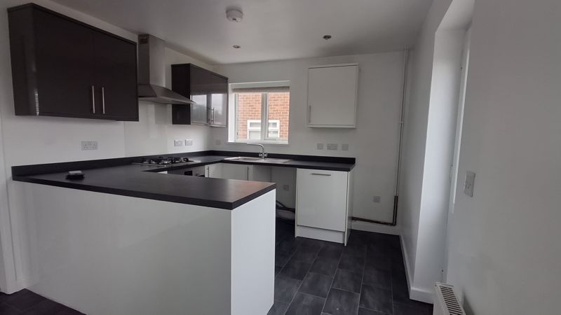 3 bed house to rent in Abbey Road, Edwinstowe, NG21  - Property Image 4