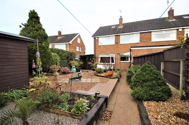 3 bed house for sale in Henton Road, Mansfield, NG21 16