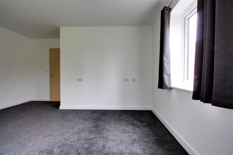 2 bed flat to rent in Trinity Road, Edwinstowe, NG21 5