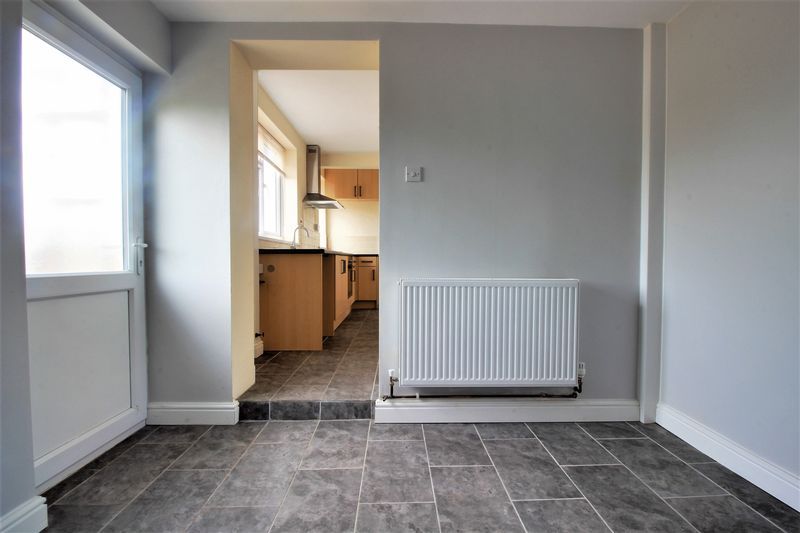 3 bed house to rent in Lansbury Road, Edwinstowe, NG21 7