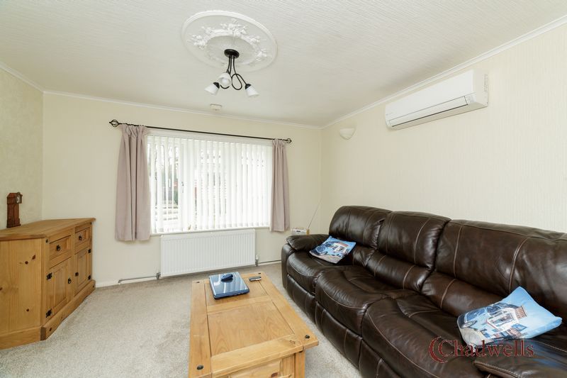 2 bed bungalow for sale in Leighton Park Mickledale Lane, Bilsthorpe, NG22  - Property Image 4