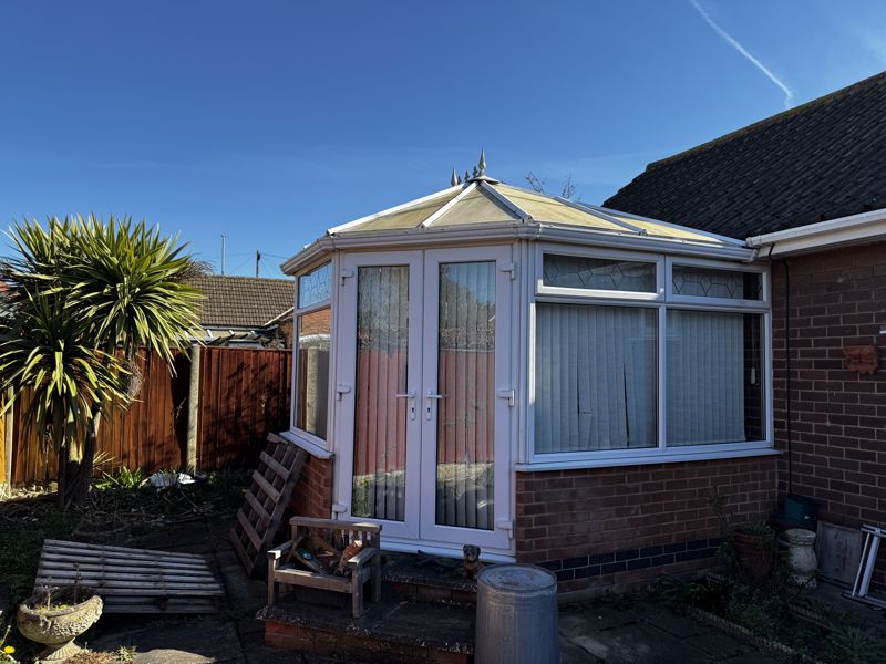 2 bed bungalow for sale in Griceson Close, Ollerton, NG22  - Property Image 4