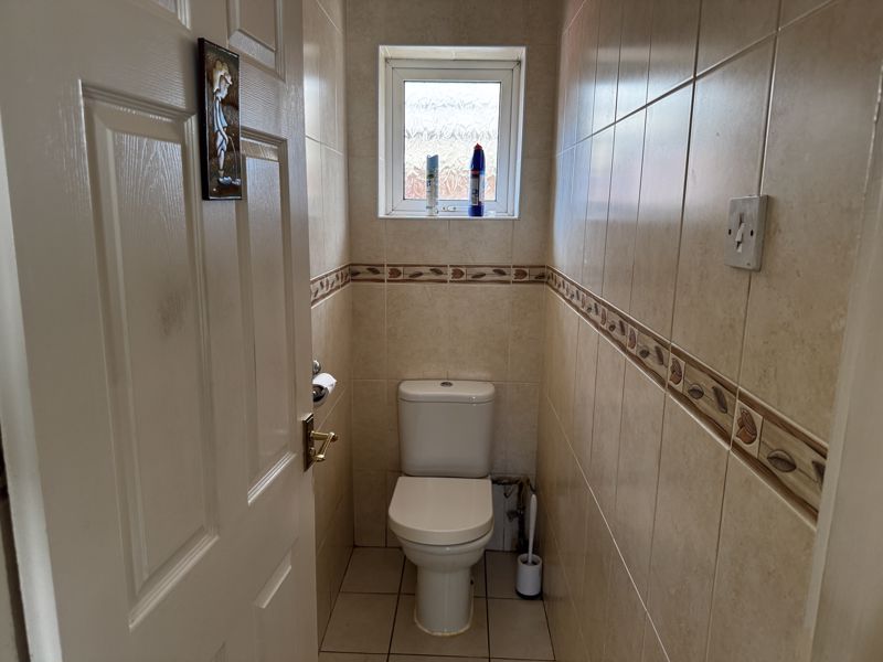 2 bed bungalow for sale in Griceson Close, Ollerton, NG22 8
